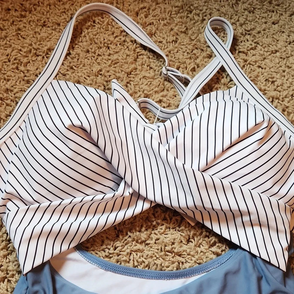 NWT EoMenie Striped Blue and White One Piece Swimsuit Wimans Size Medium - Picture 2 of 8